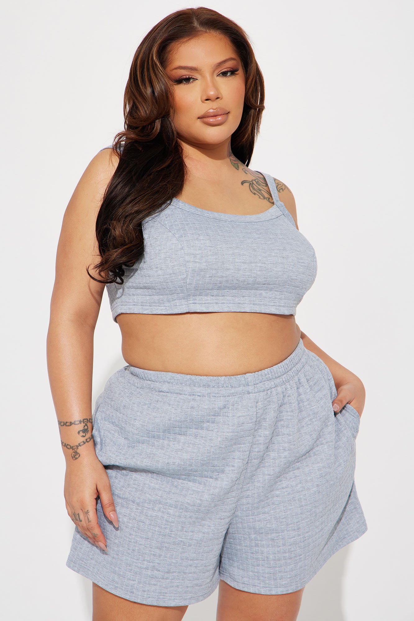 02-23-23Studio6_KS_KT_10-35-19_2_S5655SETFN_Grey_P_11940_PLUS_SG