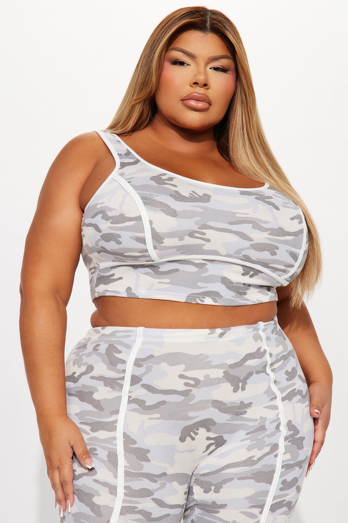 05-15-23Studio5_KT_DB_10-09-42_1_NAF1401_GreyCombo_P_33553_PLUS_PXF