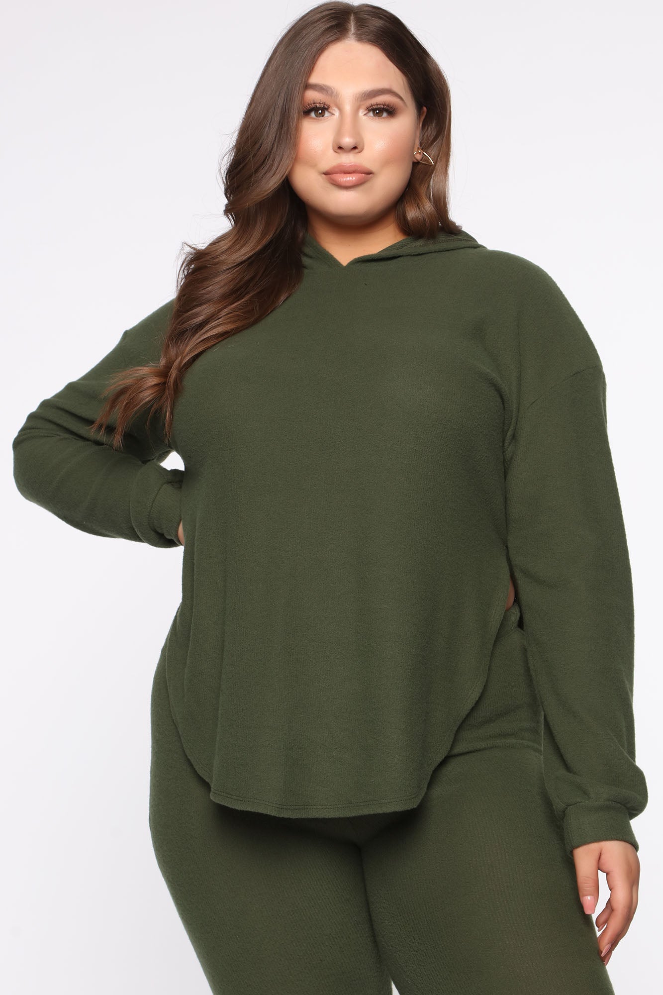 12-30-19_Studio_3_RM_LE_13-59-44_8__TP2058_Olive_0880_PLUS_RP